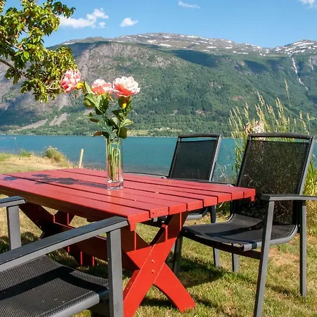 Dalsoren Og Campsite Luster